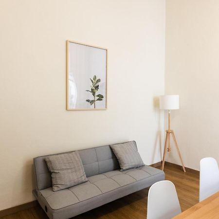 Appartamento Cozy Historical Flat Napoli Esterno foto
