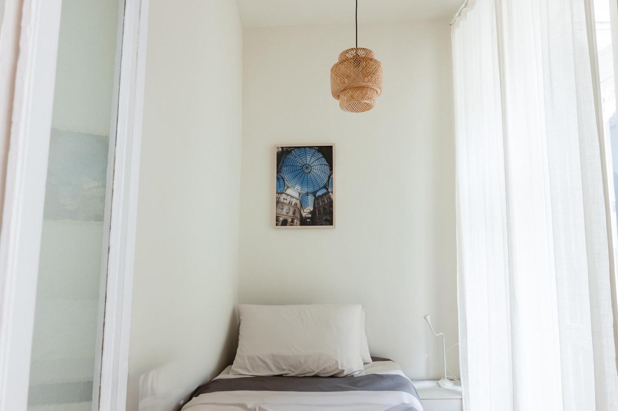 Appartamento Cozy Historical Flat Napoli Esterno foto