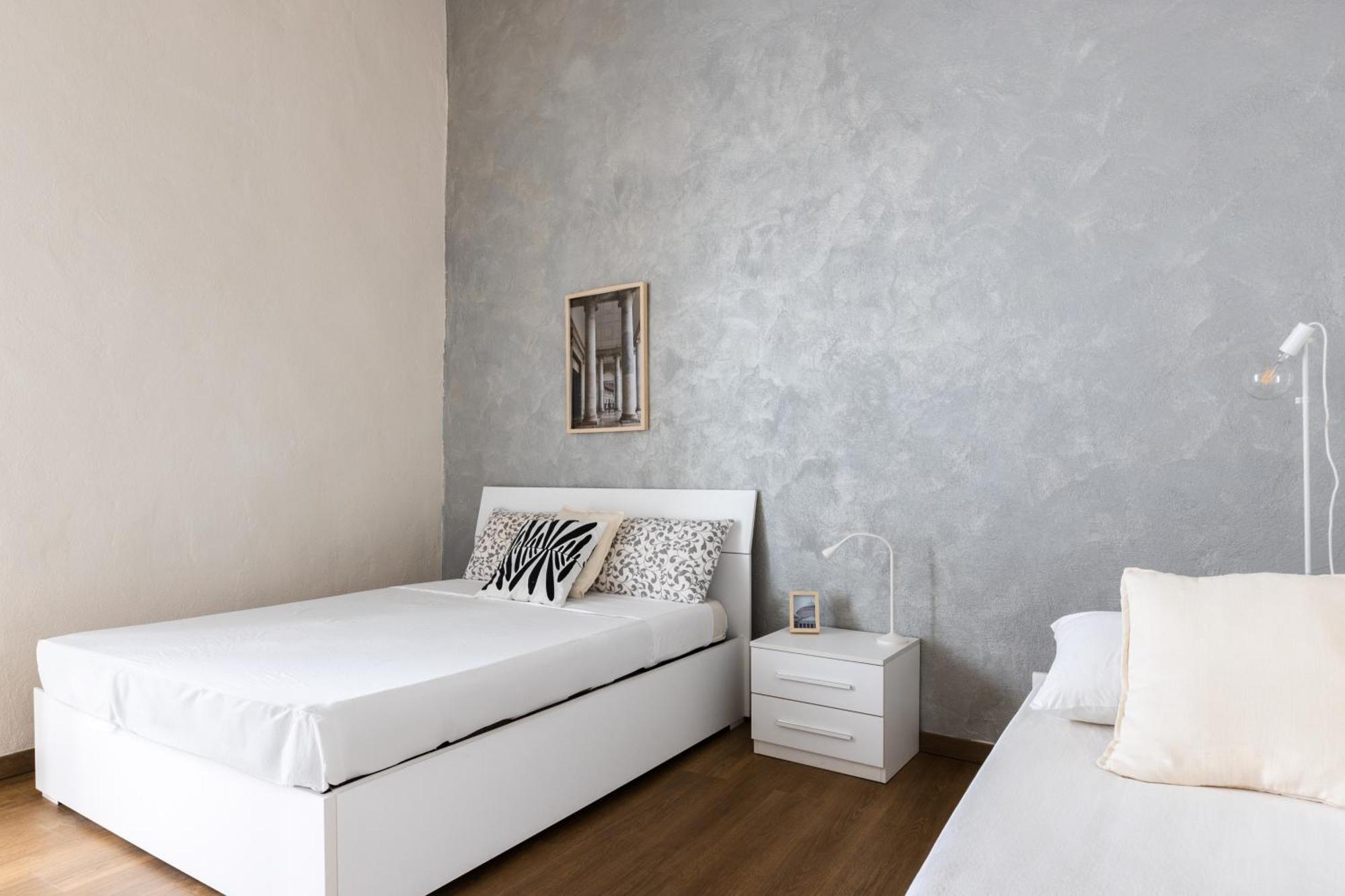 Appartamento Cozy Historical Flat Napoli Esterno foto