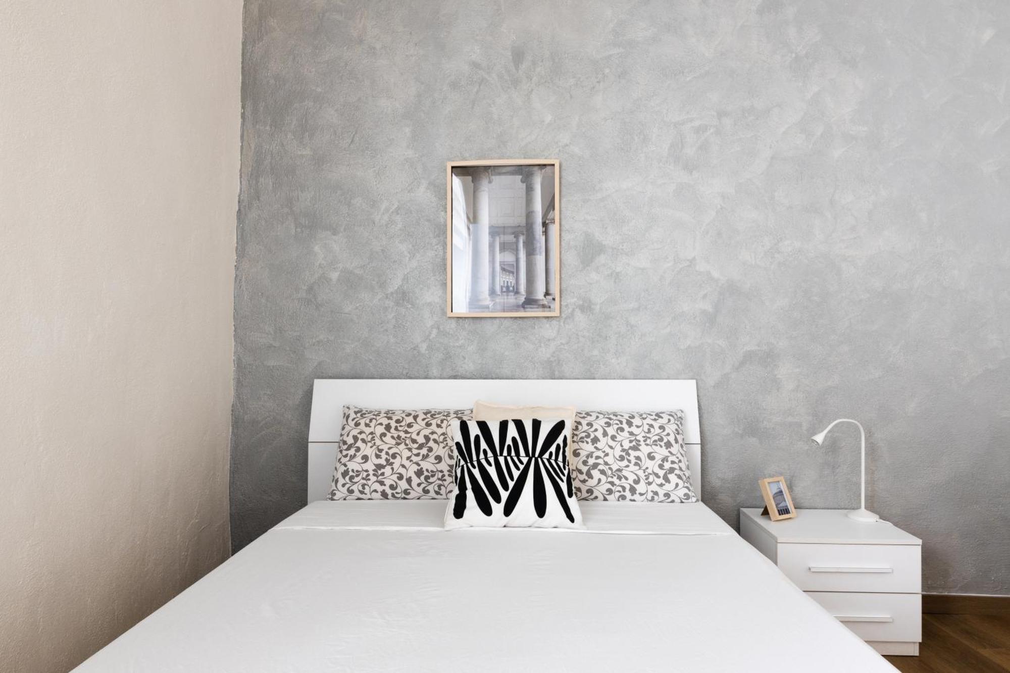 Appartamento Cozy Historical Flat Napoli Esterno foto