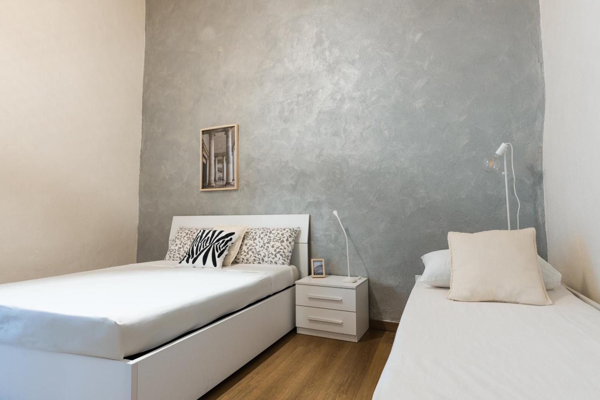 Appartamento Cozy Historical Flat Napoli Esterno foto